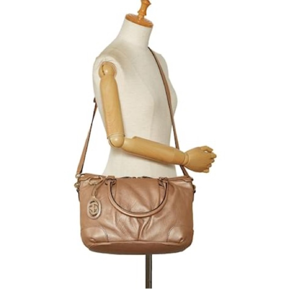 Gucci Sukey Light Metallic Pink Leather Handbag with Crossbody Strap - Picture 8 of 11